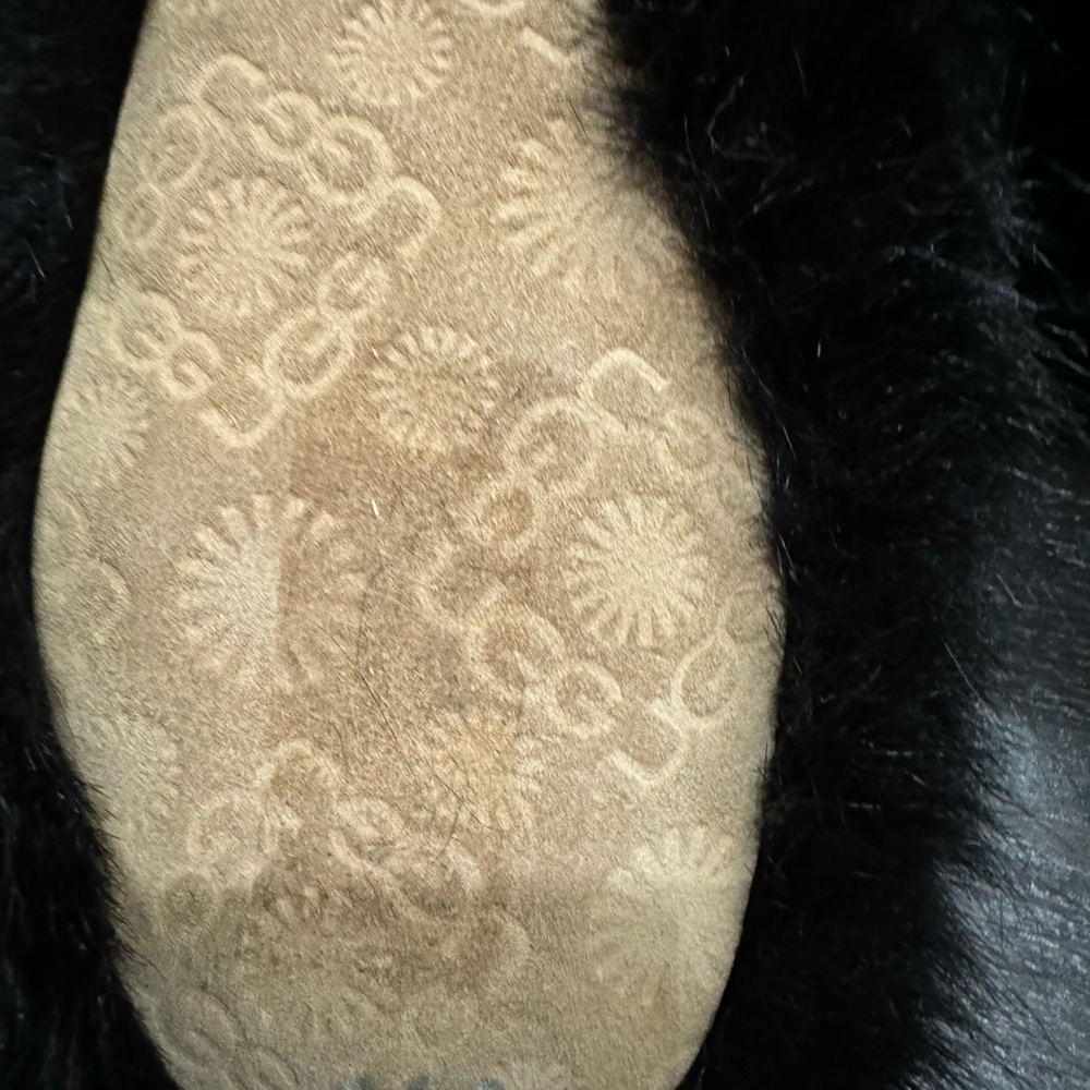 UGG Fur Ankle Sippers - Picture 8 of 10